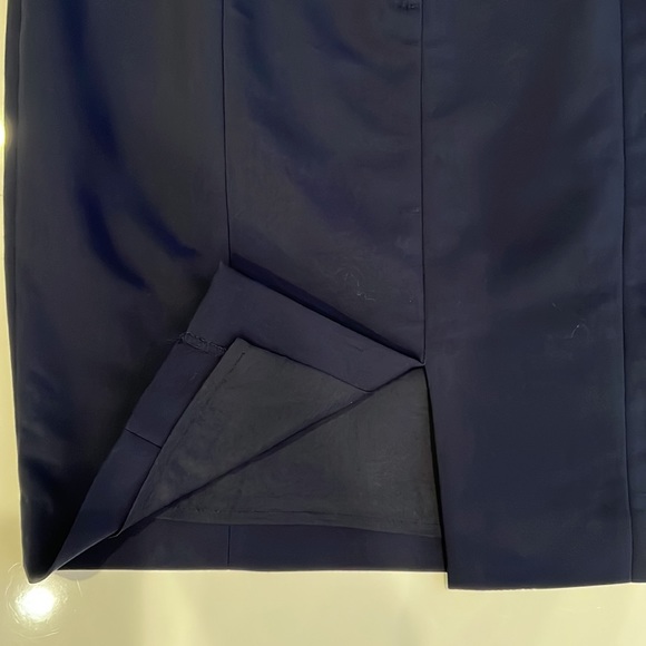Gorgeous Navy pencil Skirt H&M, lined - Picture 3 of 8